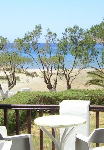 Hotel Boulis Kamares  Екстер'єр фото